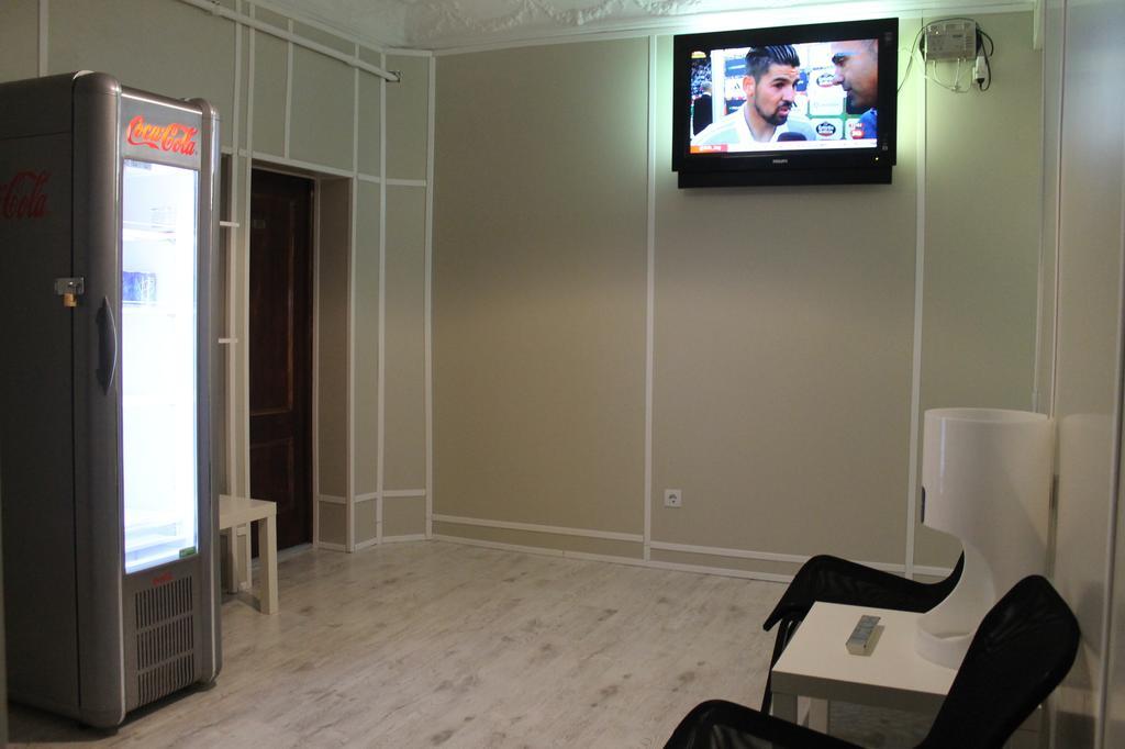 Hostal Trevinca Madrid Dış mekan fotoğraf