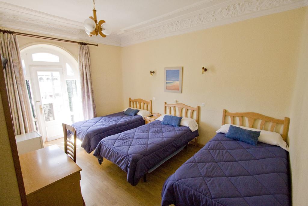Hostal Trevinca Madrid Dış mekan fotoğraf