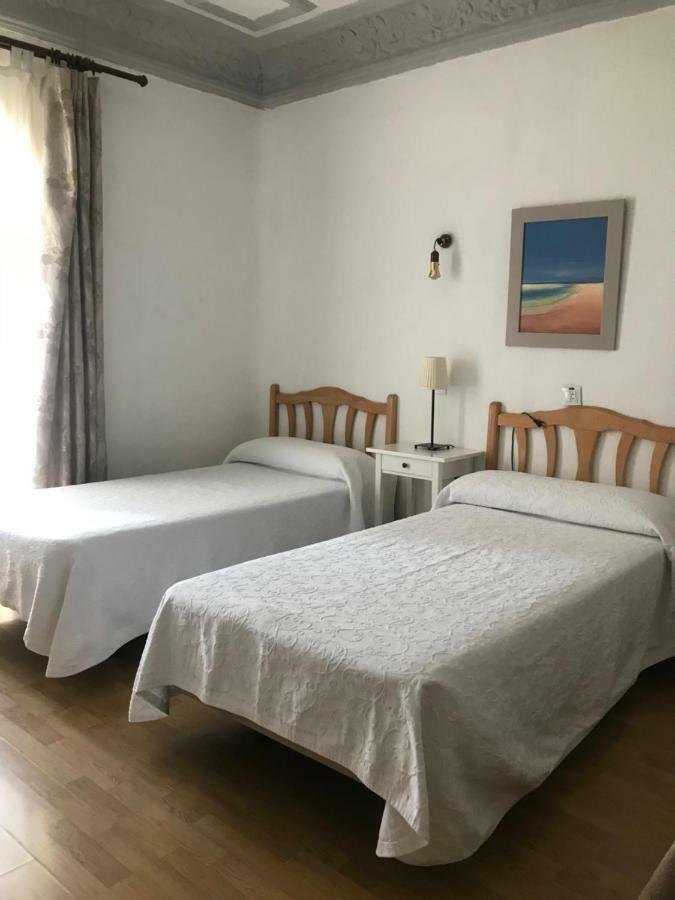 Hostal Trevinca Madrid Dış mekan fotoğraf